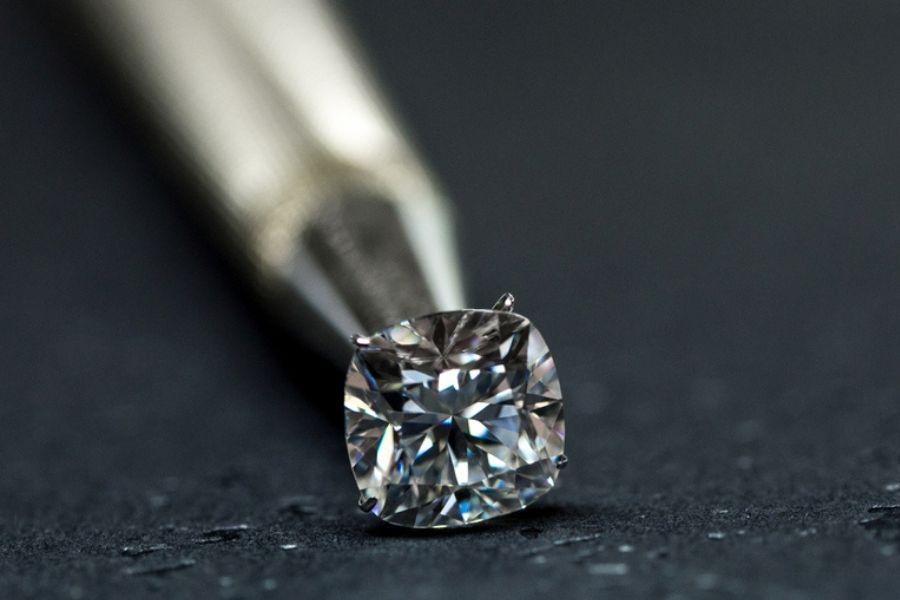 What Is A Cushion Cut Diamond? Here's Everything You Need to Know - Lexie Jordan Jewelry